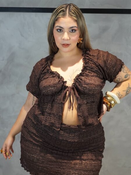 TOP LEIA